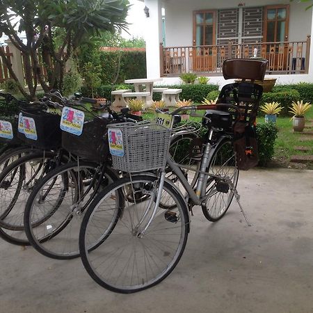 2N Guesthouse Phetchaburi Exterior foto